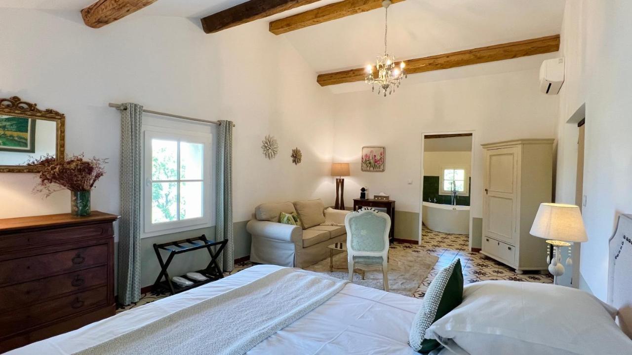 페른느 레 퐁텐느 Domaine De La Brave B&B 외부 사진