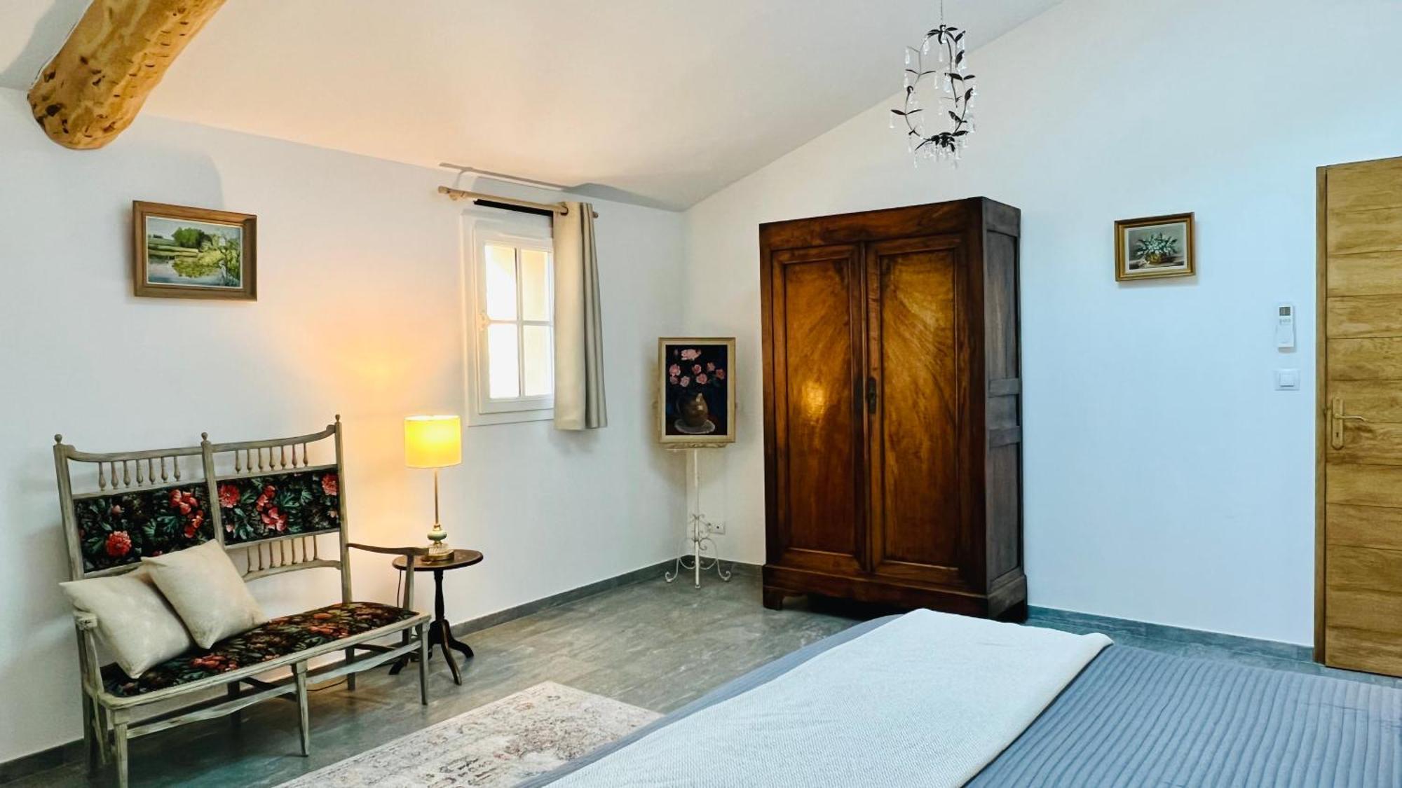 페른느 레 퐁텐느 Domaine De La Brave B&B 객실 사진